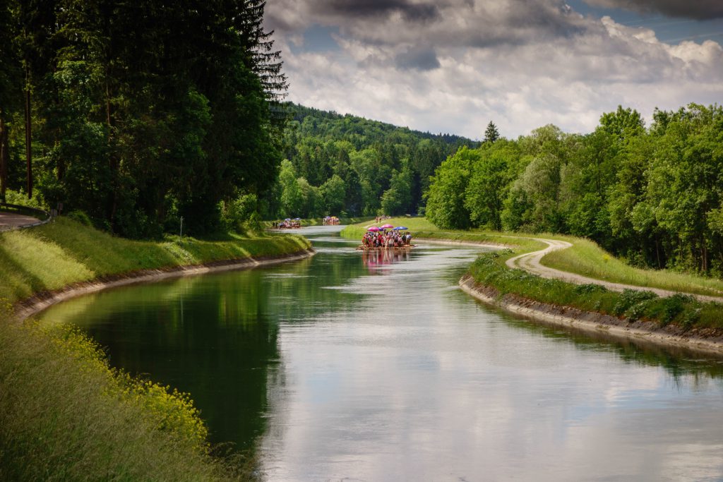 Rafters on the Isar river